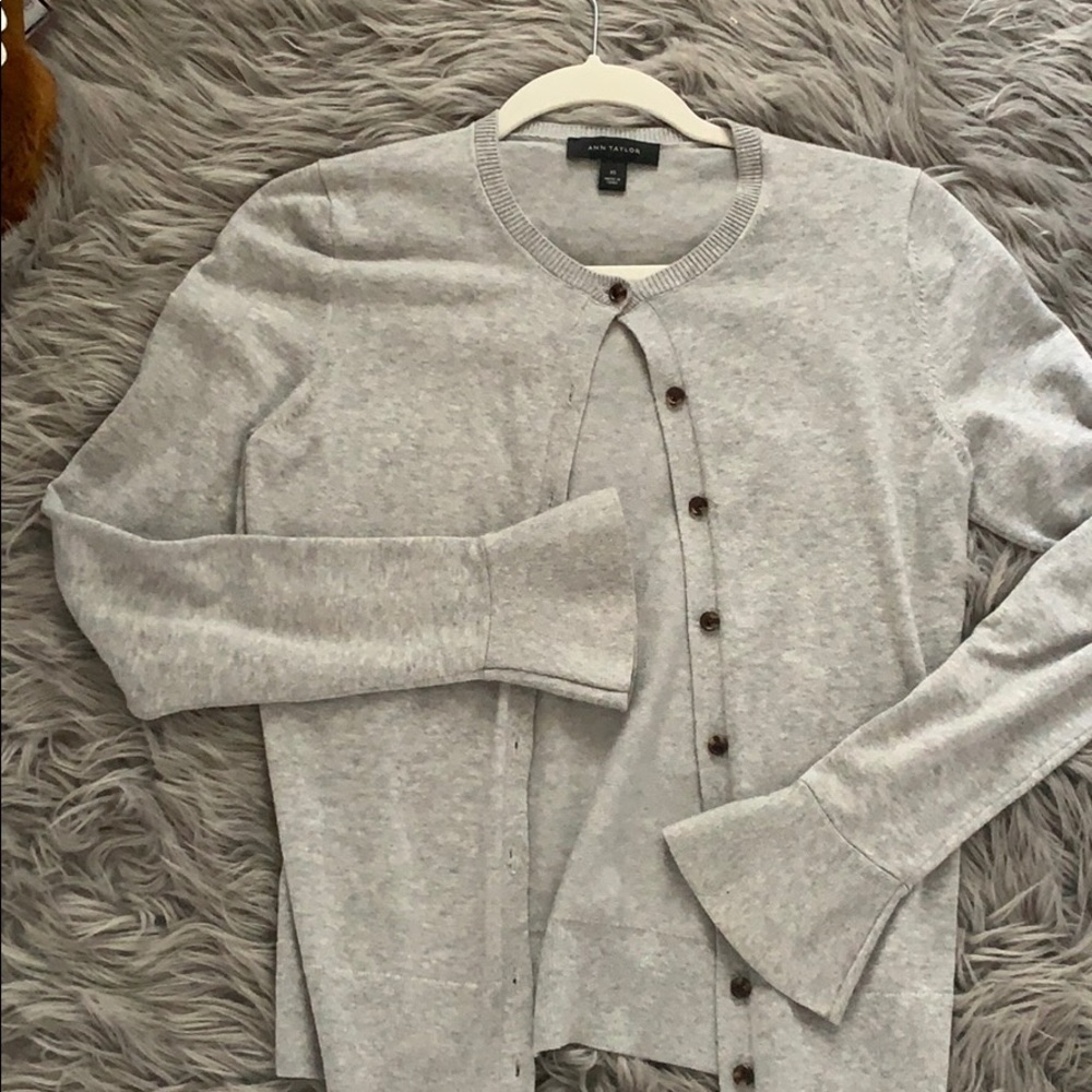 Ann Taylor Gray Cardigan